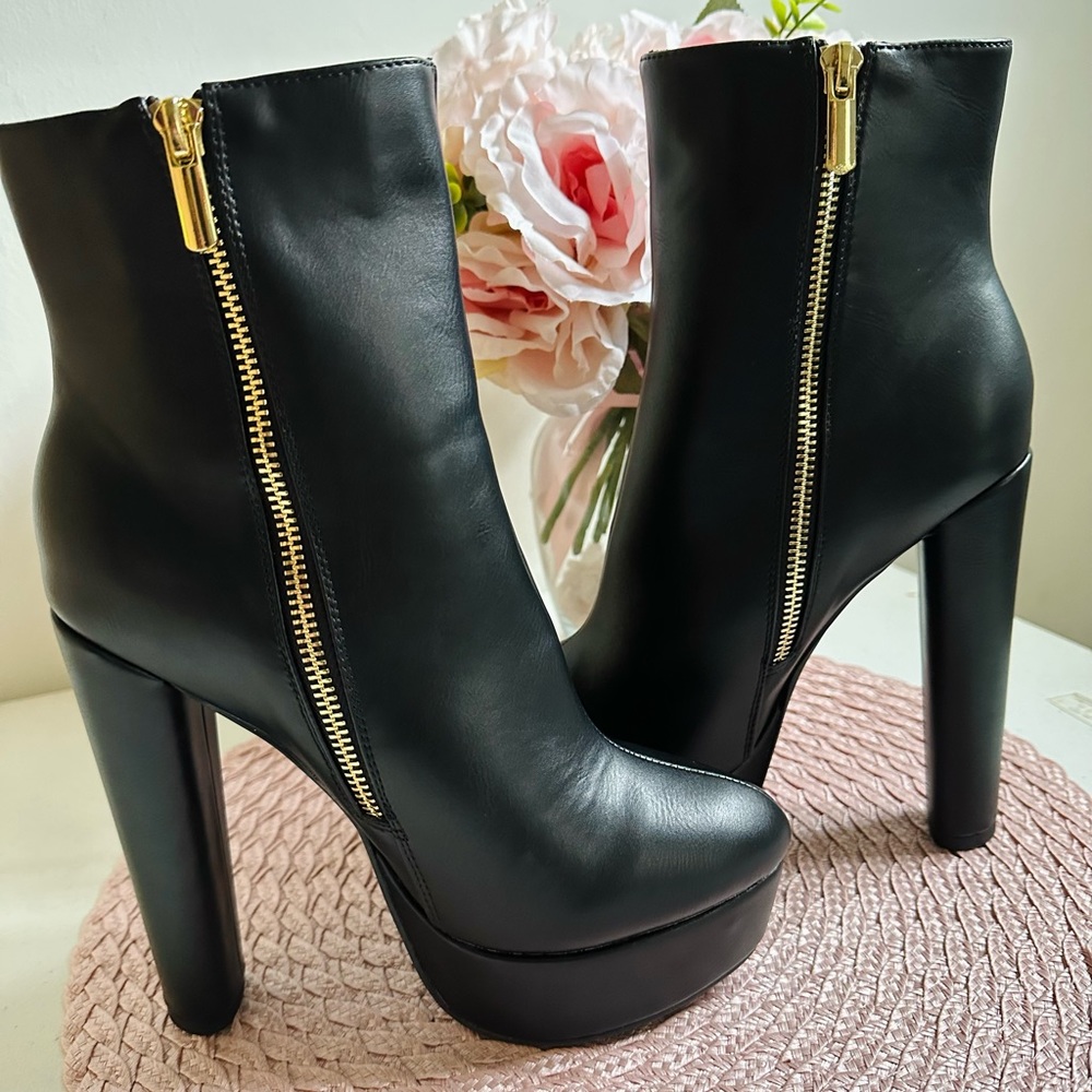 Black Booties
